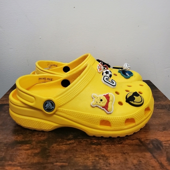 CROCS Classic Yellow Slides Size Womens 4 - Picture 3 of 9